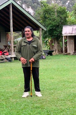 Pou rangatira of Ngāti Hinekura